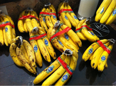 Going bananas!! (and the best way to peel bananas)